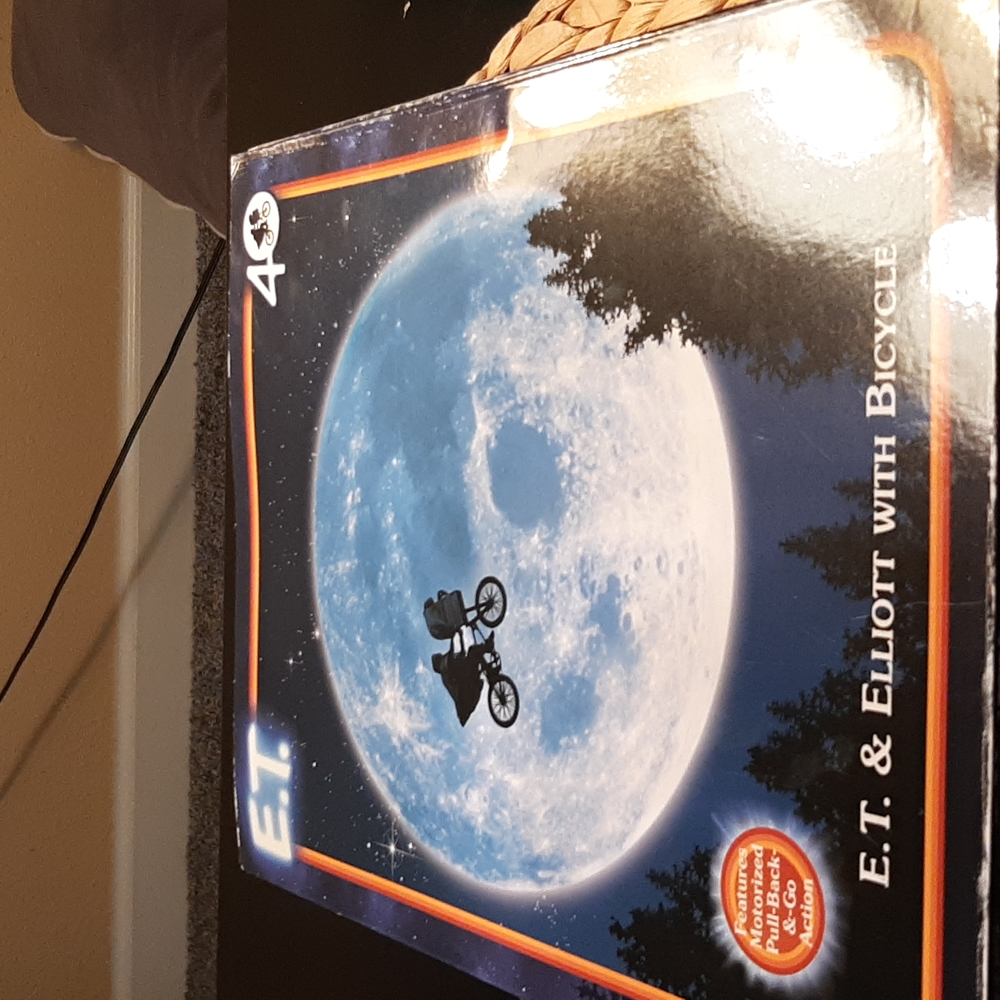 ET with Eliot on bicycle figurine and collectible